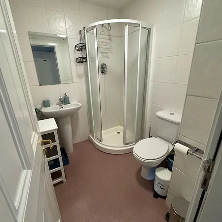 度假居 Cosy Ensuite In Heart Of