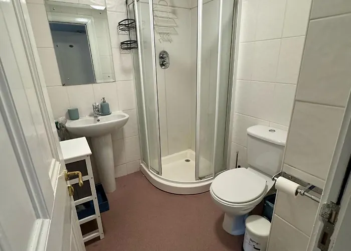 Дом отдыха Ensuite For 3 In 2, Shared Kitchen