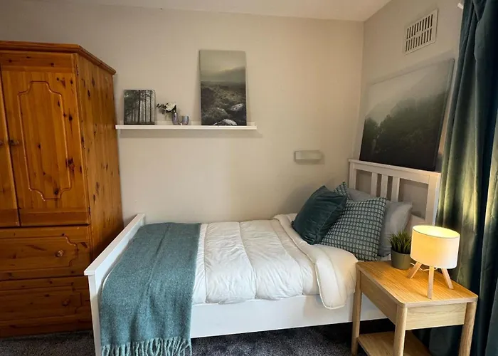 Dom wakacyjny Ensuite For 3 In 2, Shared Kitchen *